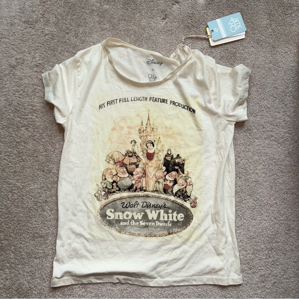 Chaser Disney Snow White Shirt NWT